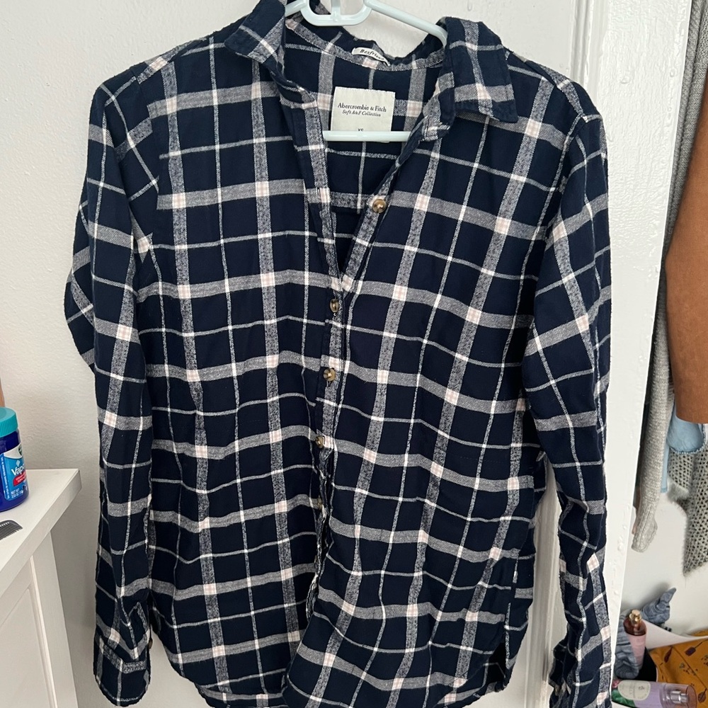 Thick flannel shirt woman’s